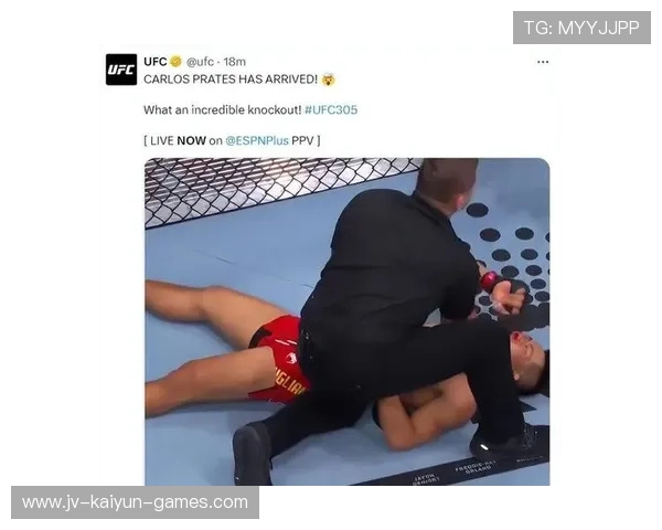 UFC 选手“飞膝 KO”